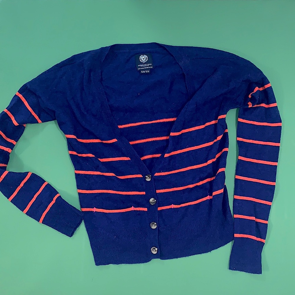 American eagle sweater button down